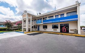 Motel 6-Anniston, Al